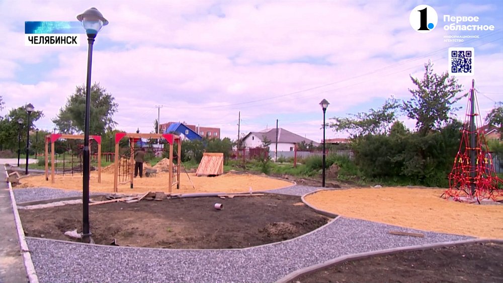 В поселке Шершни завершают благоустройство сквера