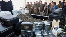 Алексей Текслер оценил результаты реконструкции домов и соцобъектов в Ясиноватой