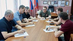 Алексей Текслер оценил результаты реконструкции домов и соцобъектов в Ясиноватой