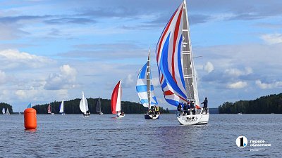 Почти 300 спортсменов съехались в Челябинскую область на кубок губернатора по парусному спорту