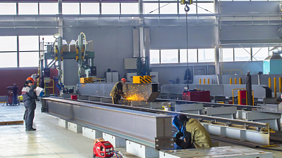 Челябинская компания увеличила выпуск крановой продукции