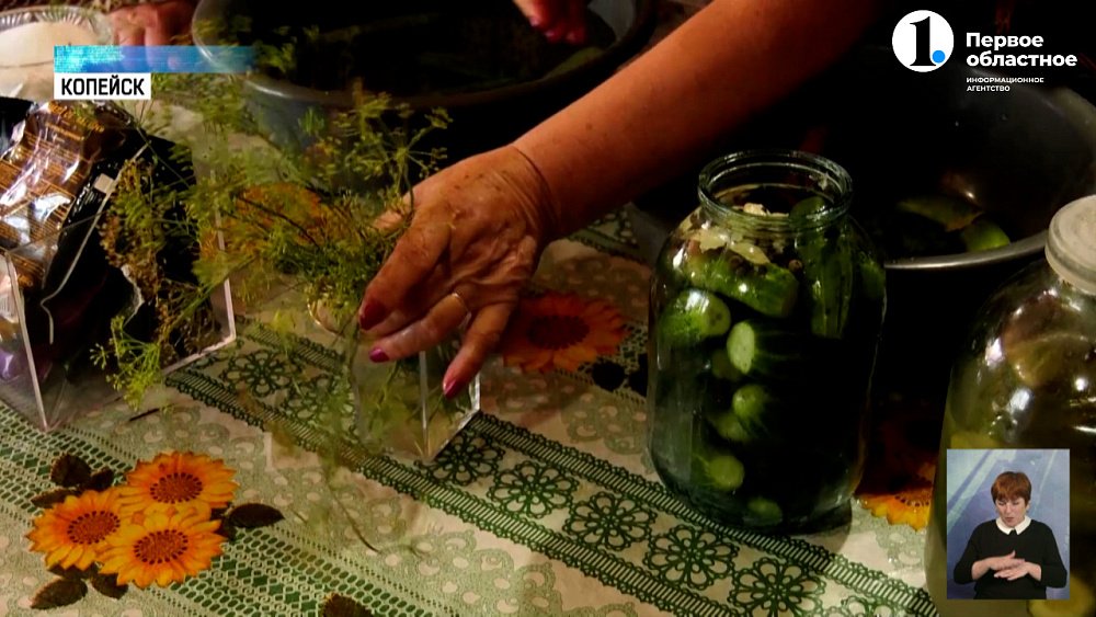 Копейчанка поделилась фирменным рецептом малосольных огурцов