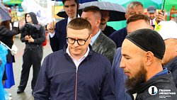 Алексей Текслер объявил об открытии репродуктора для отечественного кросса кур