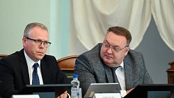 Уборочная, выборы, прививки — Алексей Текслер поставил задачи южноуральским главам