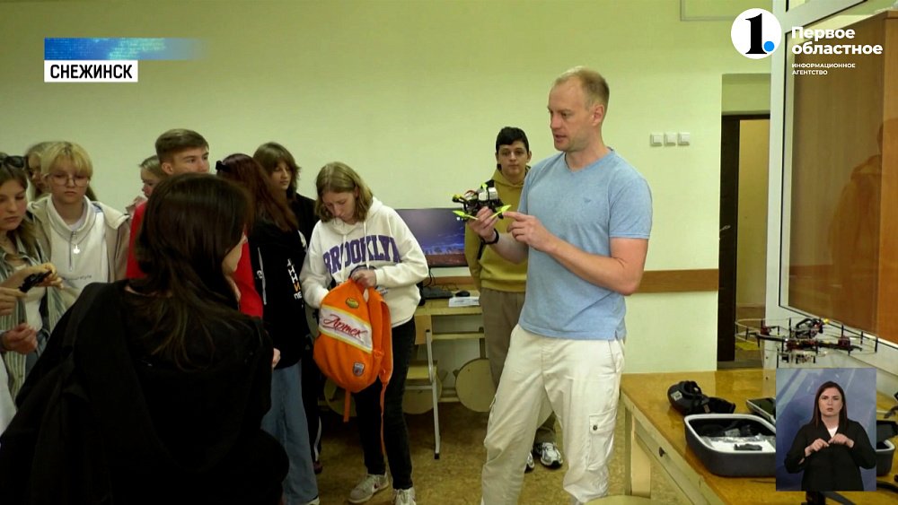 В «Орленке» детей учат программировать роботов