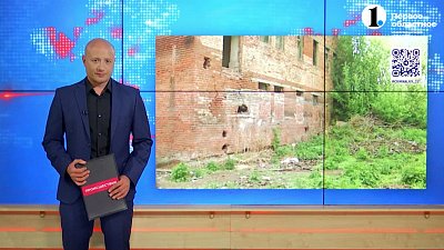 Девочка упала с заброшенного здания в поселке Кедровый