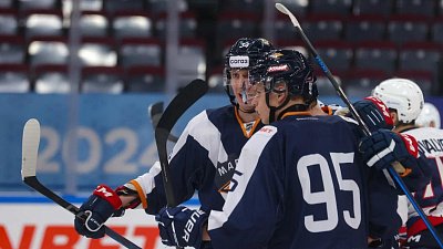 «Металлург» одержал волевую победу в стартовом матче домашнего мемориала Ромазана