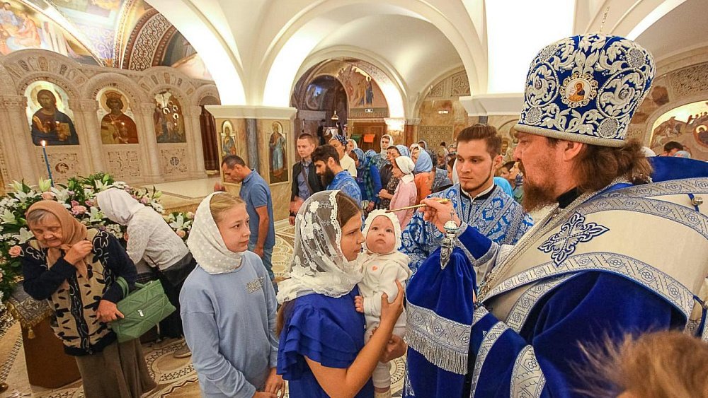 Успение Пресвятой Богородицы отмечают православные христиане 28 августа