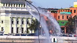 Жители Челябинска заметили тренировку флайбордистов на реке Миасс