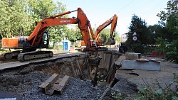 В Челябинске завершают ремонт двух канализационных коллекторов