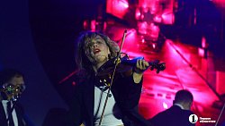 Умный светомузыкальный фонтан запустили в центре Челябинска