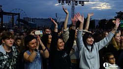 Умный светомузыкальный фонтан запустили в центре Челябинска