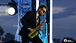 Умный светомузыкальный фонтан запустили в центре Челябинска