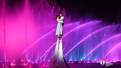 Умный светомузыкальный фонтан запустили в центре Челябинска