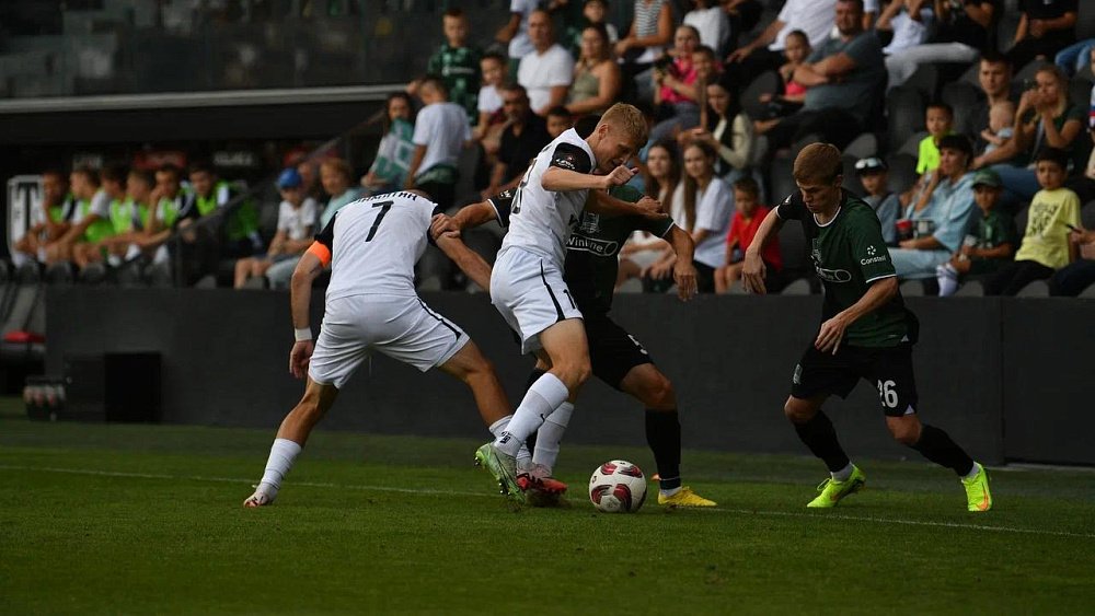 Футбольный клуб «Торпедо» вырвал победу в гостях у «Краснодара‑2»