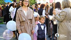 В школах Челябинска празднуют День знаний