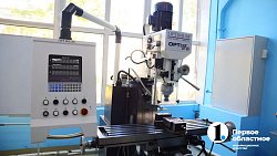 Алексей Текслер побывал на линейке в крупнейшем техникуме программы «Профессионалитет»