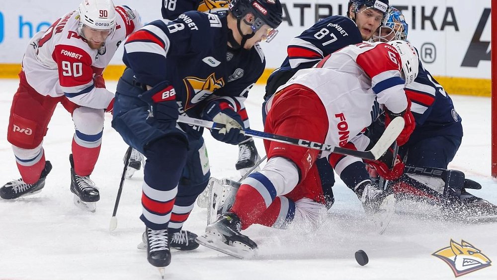 Хоккейный клуб «Металлург» с поражения стартовал в новом сезоне КХЛ