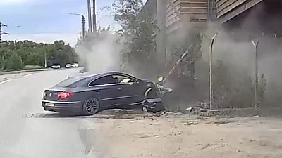 В Магнитогорске водитель протаранил дорожный знак