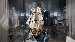 На выставке «В фарватере Айвазовского» в Челябинске представили работы 13 художников