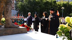 В центре Челябинска открыли памятник «Защитникам Отечества»