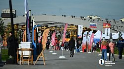 Губернатор Алексей Текслер пообщался с активистами Движения Первых