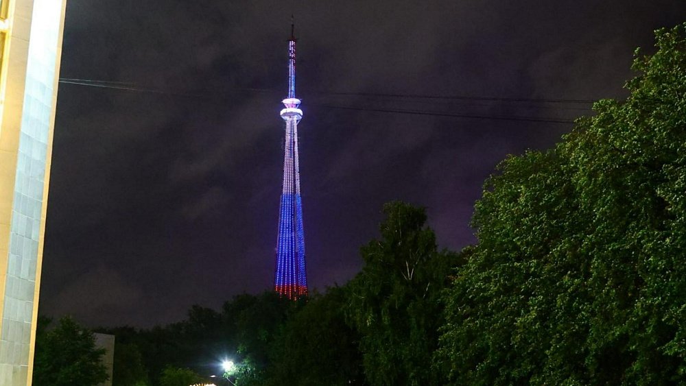 В День города на Челябинской телебашне засияет праздничная открытка