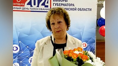 Почетный житель села Долгодеревенское проголосовала одной из первых