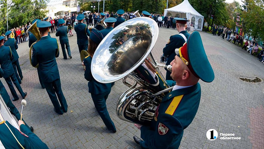 В Челябинске прошел фестиваль военных оркестров