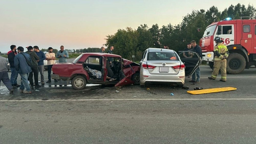 В Аргаяшском районе при столкновении легковушек погибли два человека