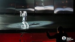  «Любовь. Смерть. Роботы» и «Черное зеркало». Опера, написанная нейросетью, напоминает сразу несколько техносериалов