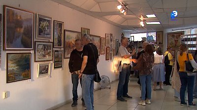 В Миассе открылась выставка памяти Юлии Килязовой