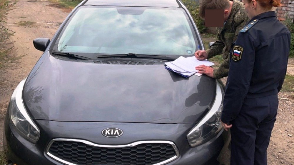 Три автомобиля, конфискованные у южноуральских нетрезвых водителей, передали на СВО