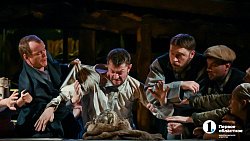 «А ты купи слона!»: в Камерном поставили мечту колхозника о безбедной жизни