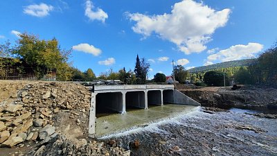 В Златоусте к концу октября откроют мост через реку Тесьму
