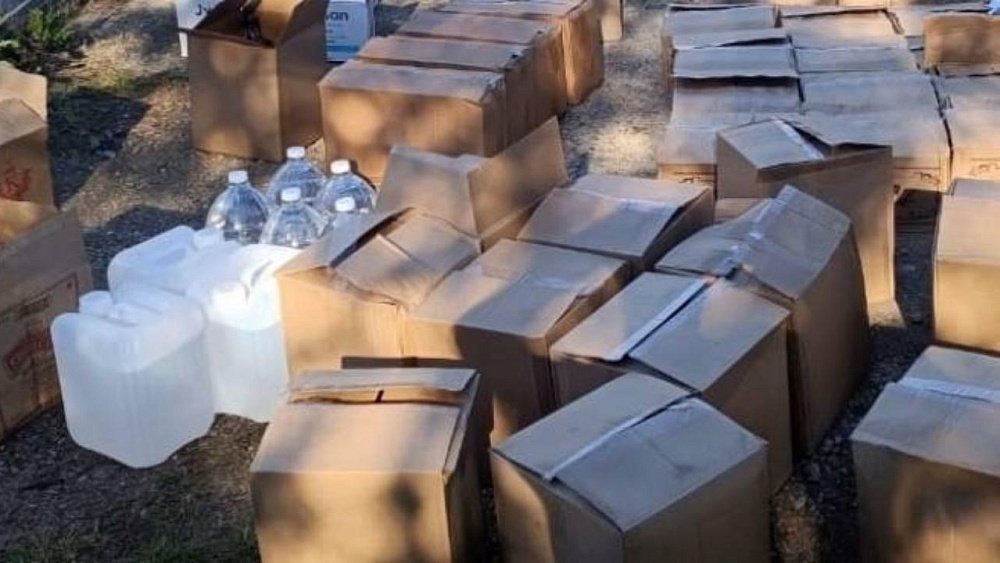 В Магнитогорске нашли контрафактный алкоголь и сигареты на два миллиона рублей