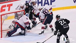 Первая победная — «Трактор» выиграл первый домашний матч сезона в КХЛ