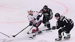 Первая победная — «Трактор» выиграл первый домашний матч сезона в КХЛ