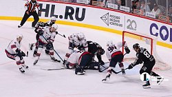 Первая победная — «Трактор» выиграл первый домашний матч сезона в КХЛ