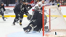 Первая победная — «Трактор» выиграл первый домашний матч сезона в КХЛ