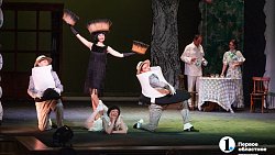 Веселье для детей, трагедия для родителей. В Челябинске показали спектакль — посвящение дочери Чуковского