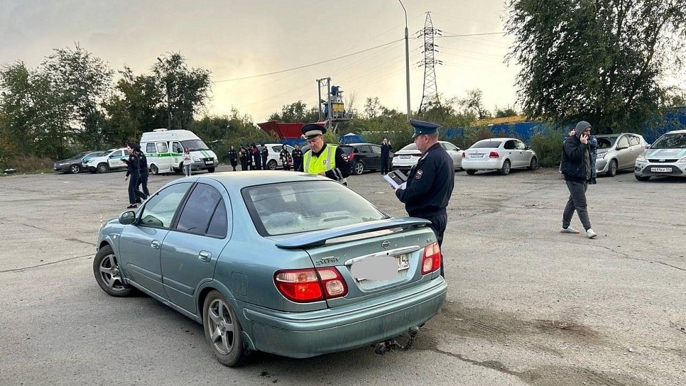 Почти 1,8 млн рублей выплатили челябинские должники за один вечер