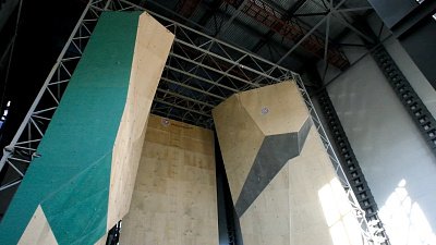 В Миассе идет строительство Центра скалолазания