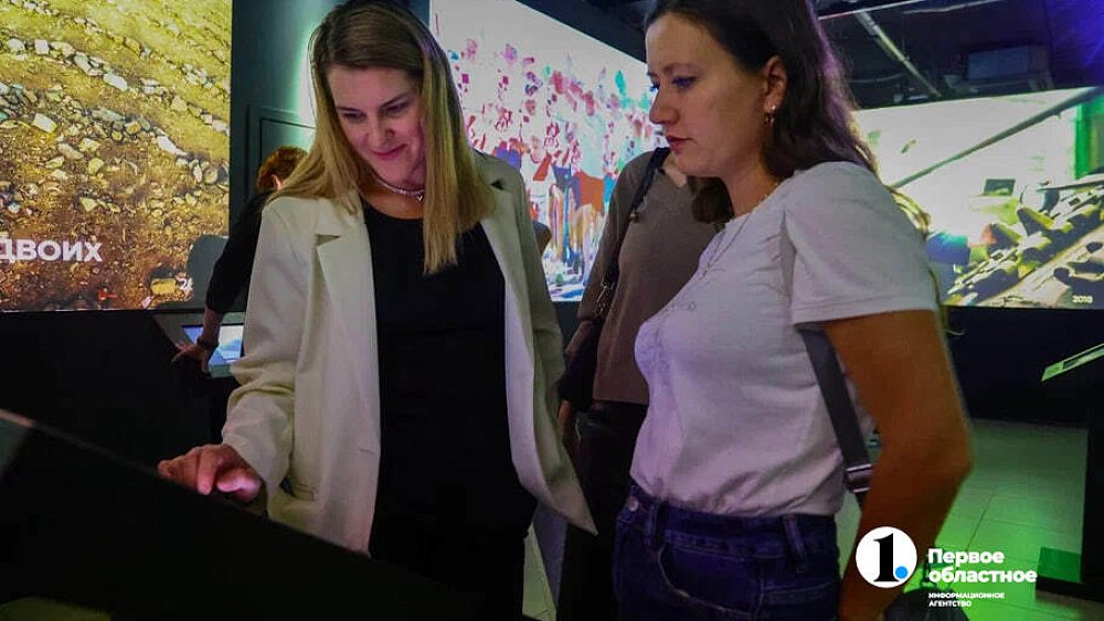 На выставке «Призма 15/90» показали изнанку работы фотографов и корреспондентов