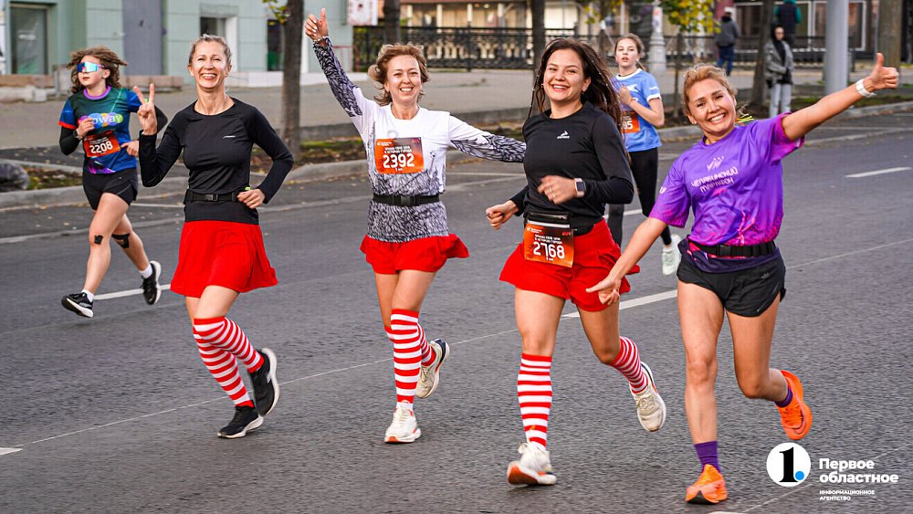 Все бегут, и я бегу! Более 3500 участников собрал Челябинский марафон — 2024