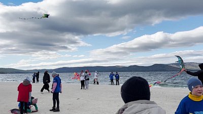 С берега Тургояка вывезли сто мешков с мусором