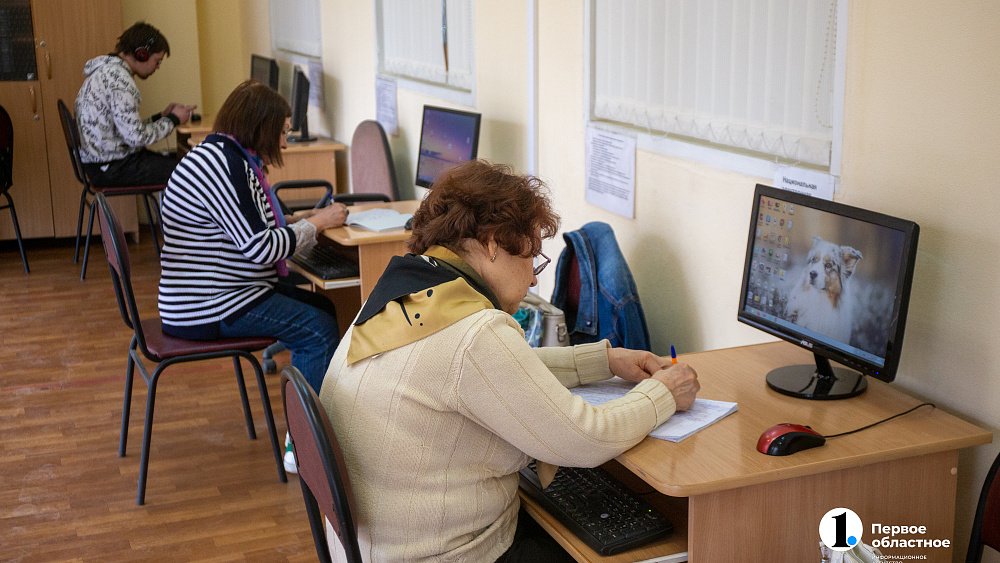 Электромонтеры, швеи, инженеры по эксплуатации: кем могут работать челябинские пенсионеры