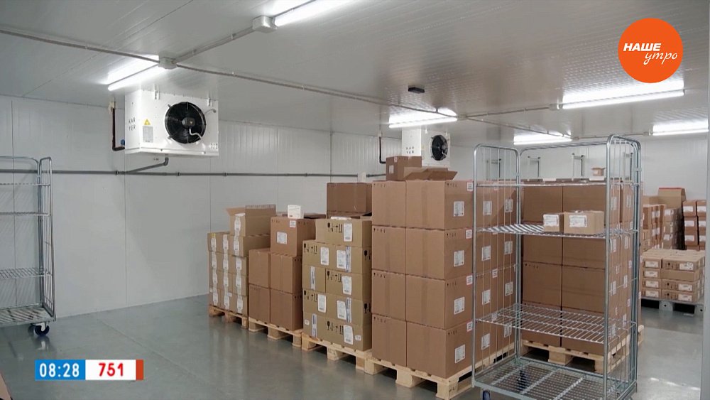 Как хранят вакцины от гриппа в сюжете «Аптечный склад»