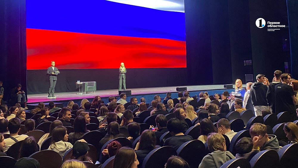 Встреча с Екатериной Мизулиной в Челябинске началась с разговора о детях