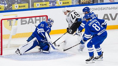 Дубль Григория Дронова помог «Трактору» вырвать победу в Москве у «Динамо»
